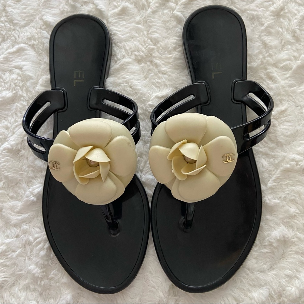 Chanel Sandals CC Camellia Flower Rubber Jelly Thong Flip Flop Sandals - Picture 3 of 11